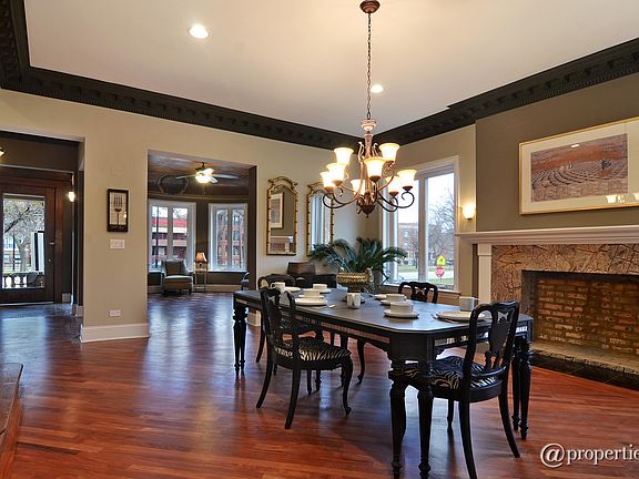 Living Room/Dining Room