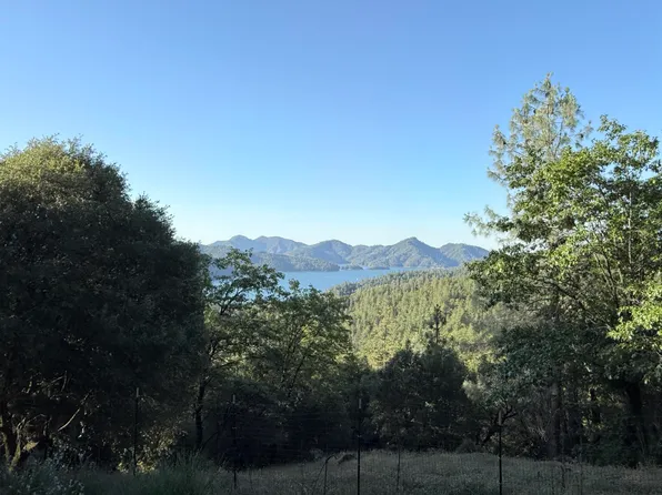 18225 Skyline Dr, Lakehead, CA 96051