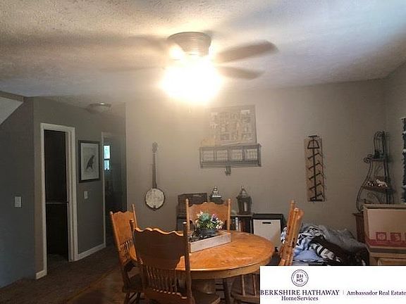 4th image of 15315 Hill Dr