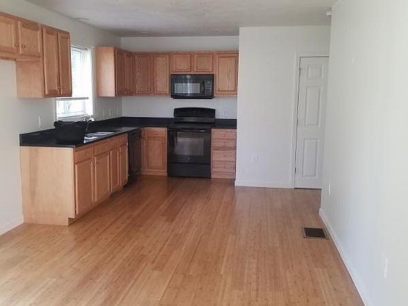 Kitchen/Dining area (similar unit)