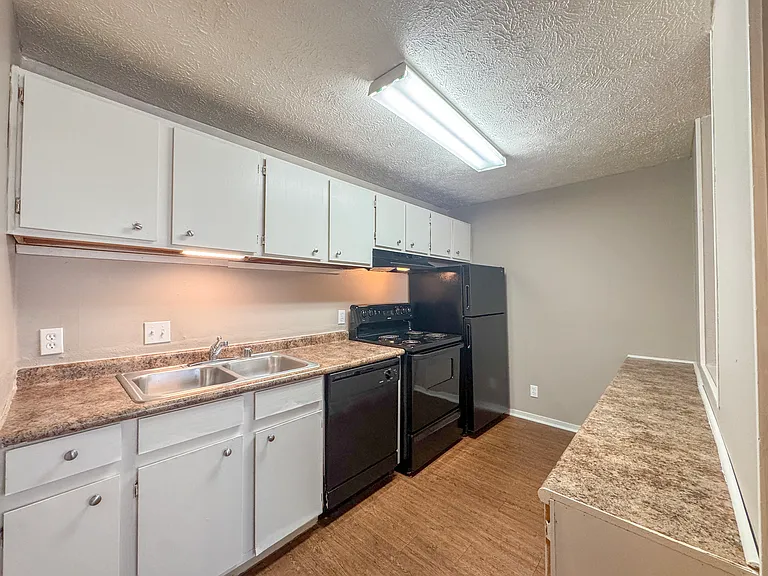 Autumn Chase Apartments — Photo 29
