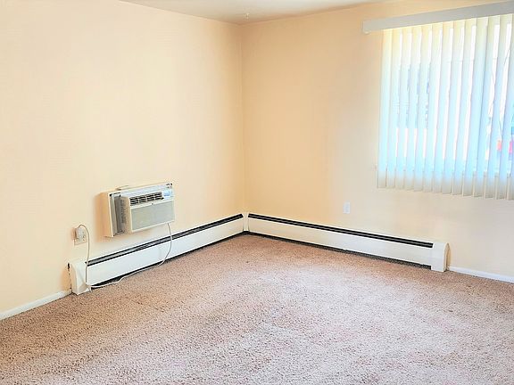 2nd image of 918 S Logan St APT 105