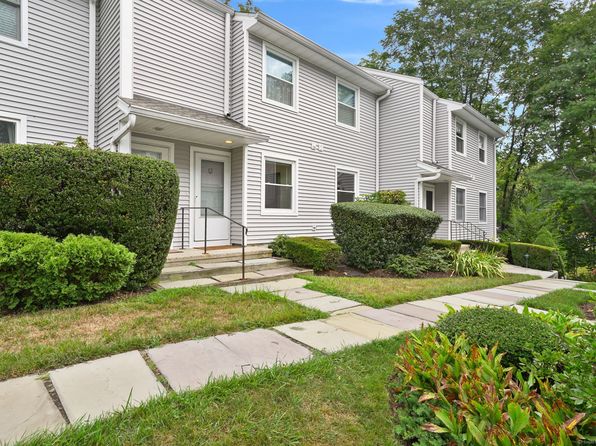 1 Wolfpit Ave APT 13