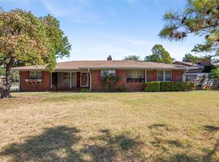 1609 Glenbrook Ter, Nichols Hills, OK 73116