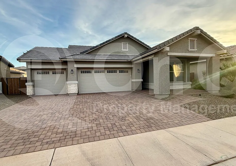 22488 E Excelsior Ave
