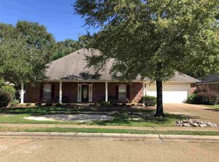 105 Hillshire Ct, Clinton, MS 39056