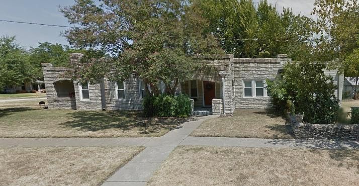 El Campo side of Duplex