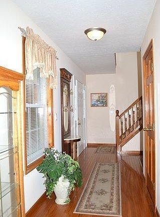 5th image of 4327 Stone Creek Dr