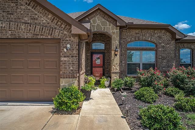 1st image of 119 Stoneridge Dr