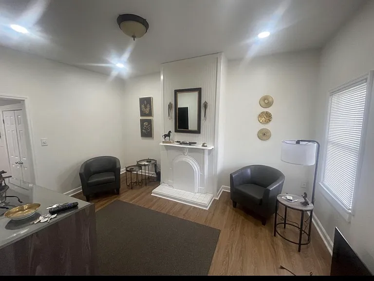 328 Jefferson St — Photo 8