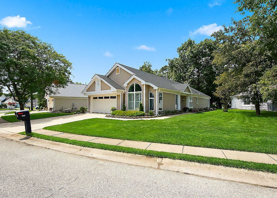 Large lot, new roof 