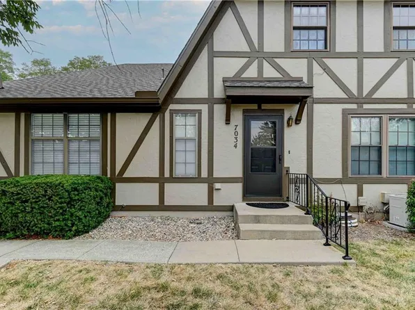7034 NW Fisk Ct, Kansas City, MO 64151