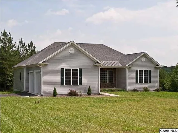 71 Venable Creek Ln, Kents Store, VA 23084