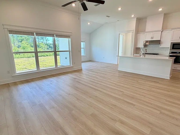 938 Crystal Bayou Blvd — Photo 1