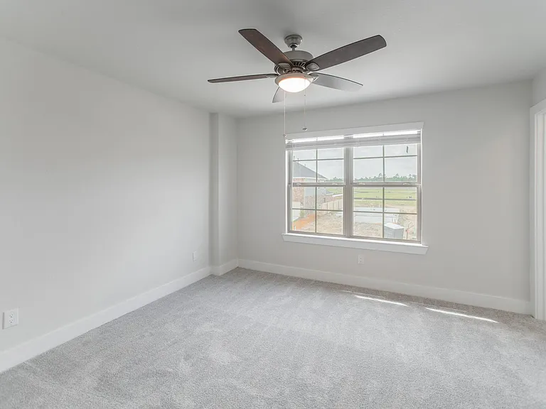 10539 Preserve Way — Photo 25