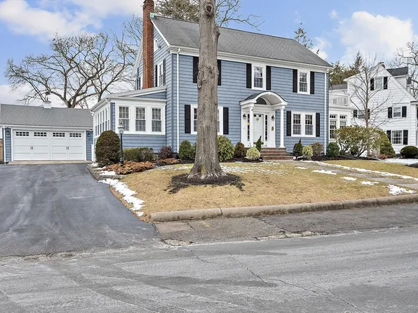 111 Hollingsworth Ave, Braintree, MA 02184