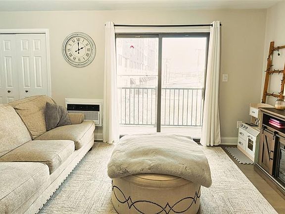 2nd image of 651 Riverside Ave