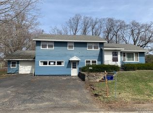 12960 Deerfield Dr, Chaffee, NY 14030