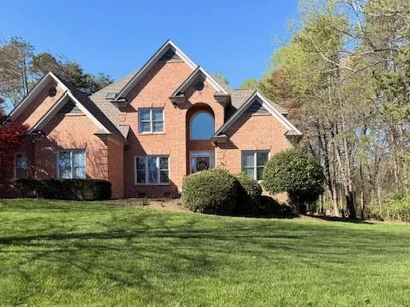 3 Wildrose Ct, Greensboro, NC 27410