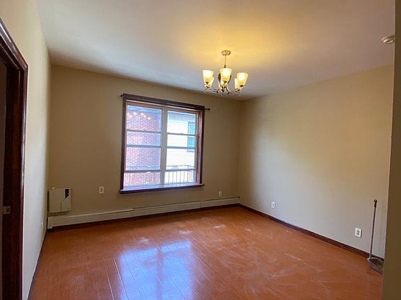 3rd image of 73 Bay 26th St Fl 2