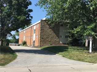 2641 Chamberlain Rd, Akron, OH 44333