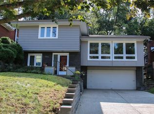 992 Oranmore St, Pittsburgh, PA
