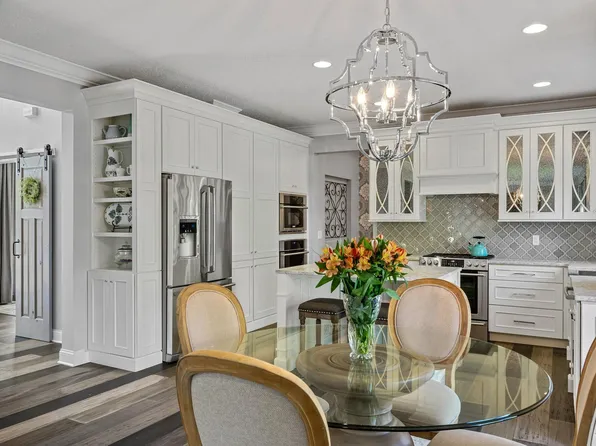 6800 Highover Dr, Chanhassen, MN 55317