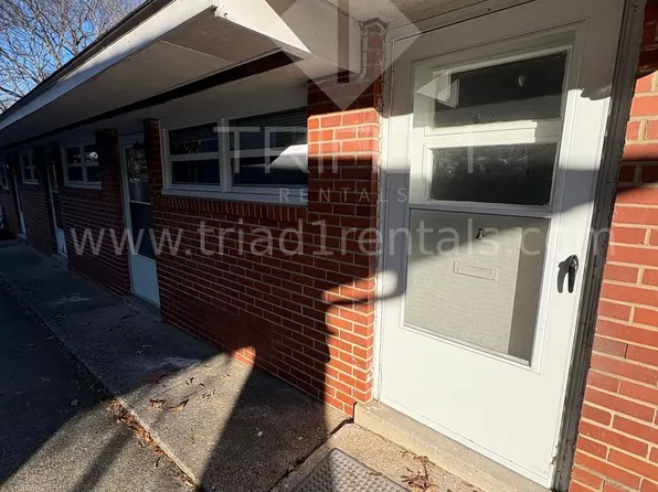 Chestnut Apartments, 717 Chestnut St APT B, Greensboro, NC 27405