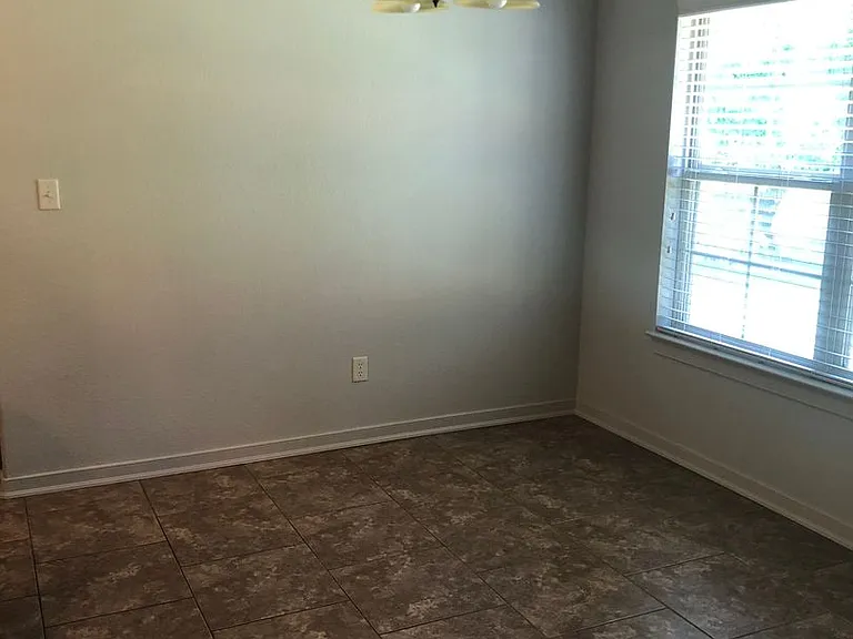 3690 Mountain View Dr — Photo 4