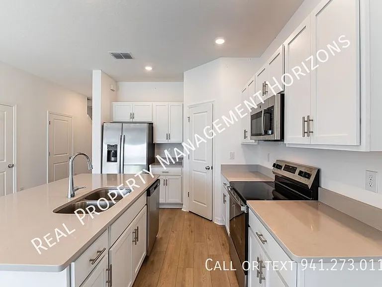10709 Eclipse St — Photo 5