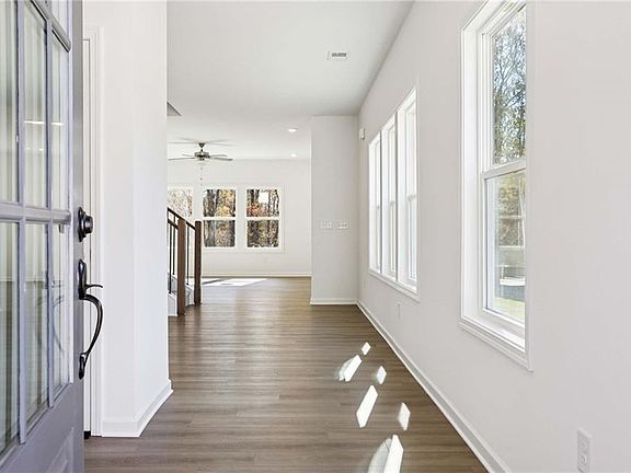 4th image of 6155 Kismet Rd