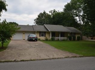 2015 S Blue Hill Rd, Rogers, AR 72758