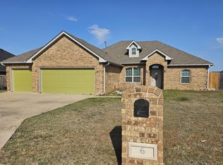6 NE Summerwood Dr, Elgin, OK 73538