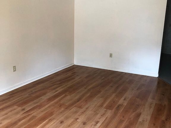 2nd image of 1806 Esther Dr #B