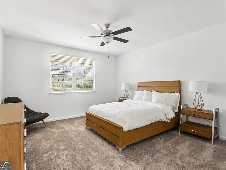 1728 Tolstoy Ln #1728 — Photo 8