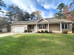 3573 Still Knoll Ln, Sherrills Ford, NC 28673