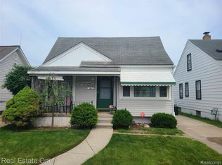 15892 Centralia, Redford, MI 48239