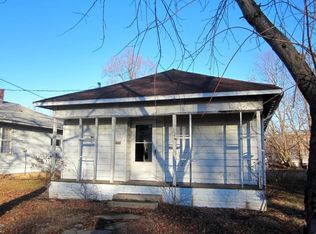448 N 16th St, Murphysboro, IL 62966