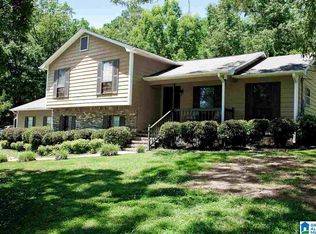 3234 Fieldale Dr, Bessemer, AL 35023