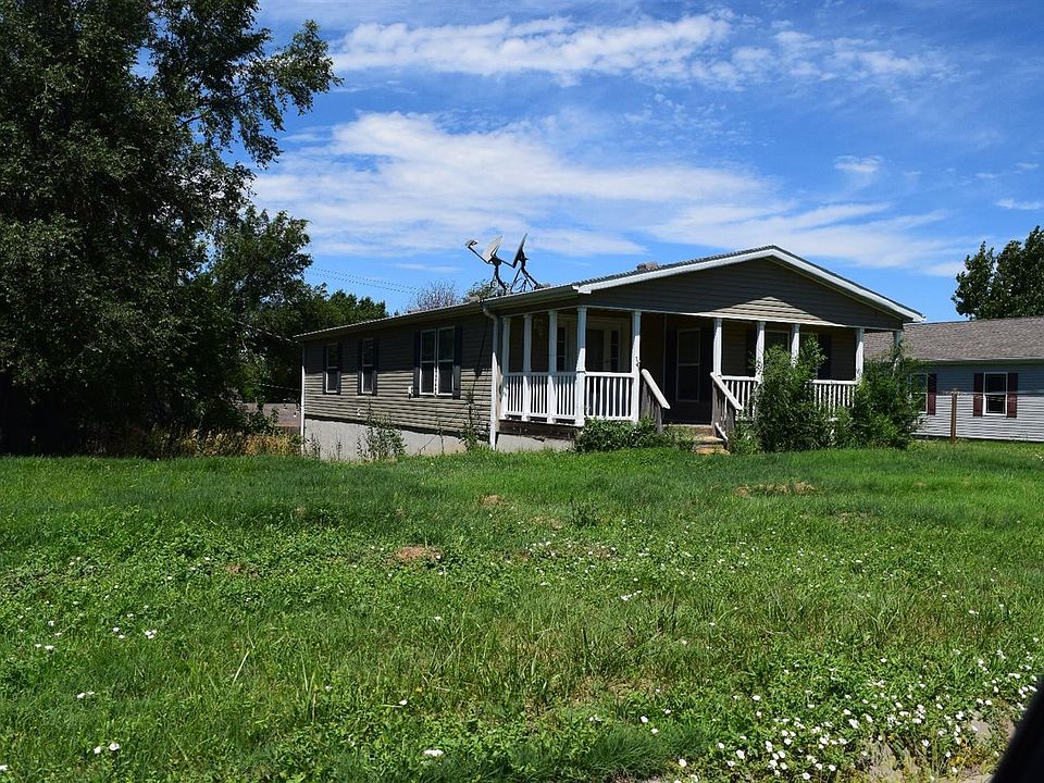 2nd image of 517 Layton Ln