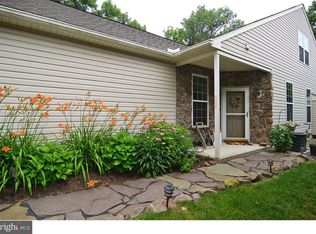 504 W Lawn Ave, West Lawn, PA