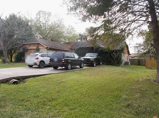 2nd image of 13215 Bunker Hill Dr