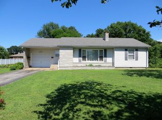 609 S Ellis St, Webb City, MO 64870