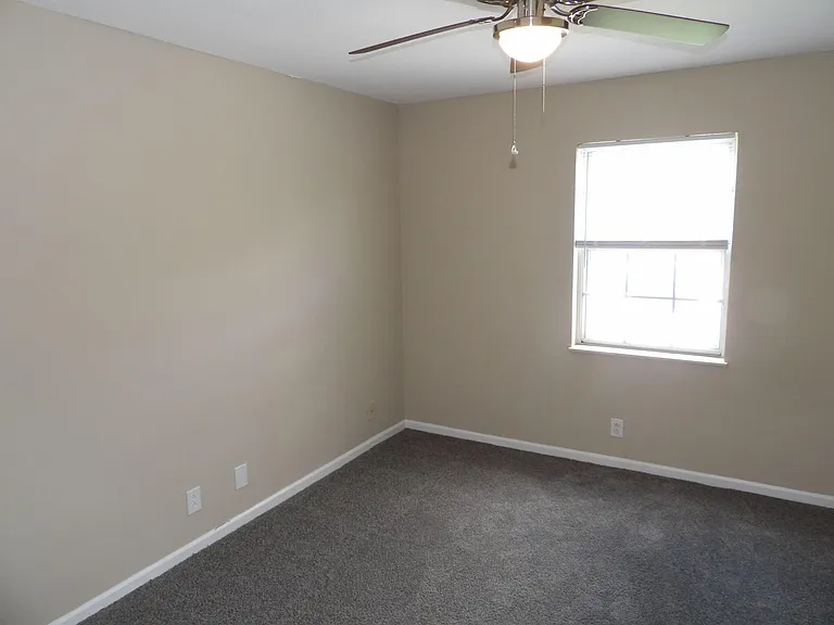 434 Harrodswood Rd #10 — Photo 26