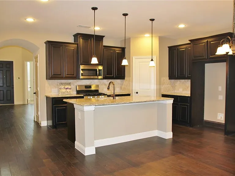15704 Governors Island Way — Photo 10