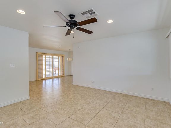 4th image of 3118 E Camino St