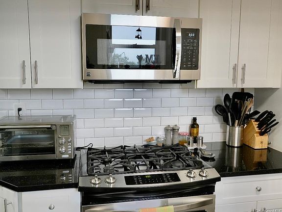 4th image of 5900 Arlington Avenue #3X