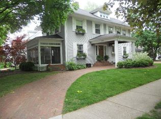 102 Wisteria Dr, Dayton, OH 45419