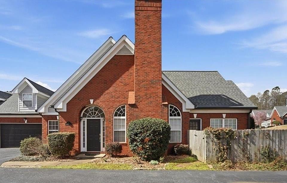 1st image of 111 Stonegate Ln