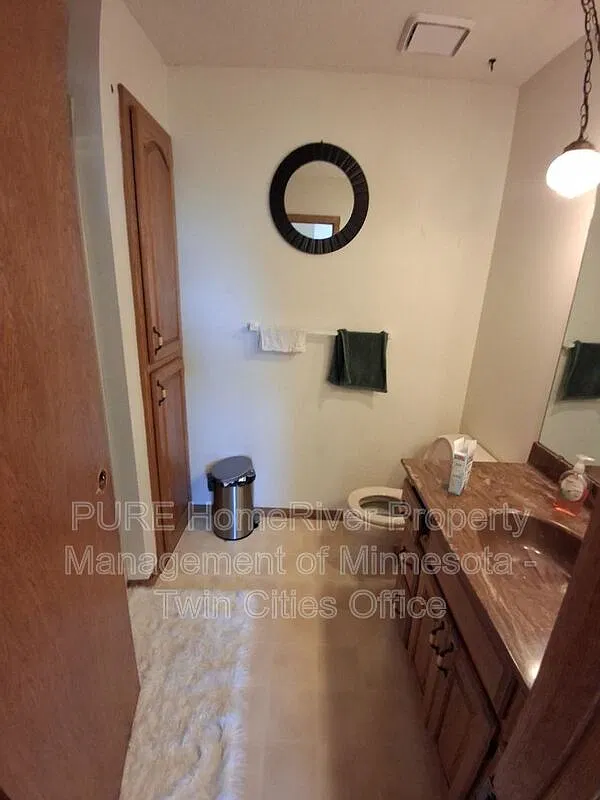 4 bed, 2.0 bath, 1774 sqft, $2,889 — Photo 4